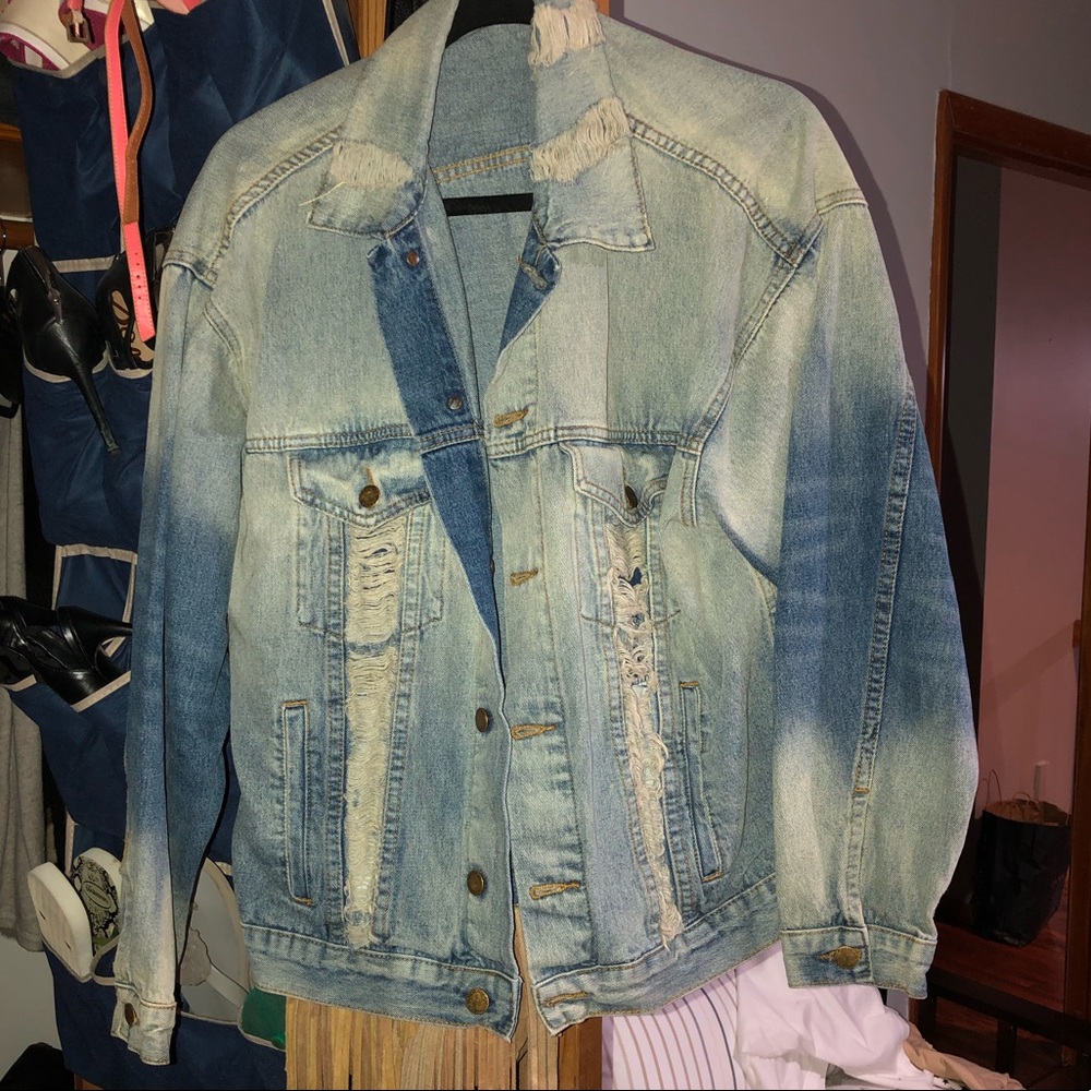Oversized Jean Jacket - Picture 2 of 4